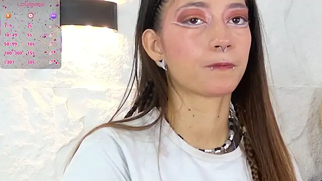 Snapshot of zorravioletta1 chatting on October 8, 1:20 pm zorravioletta1 online show from October 8, 1:20 pm