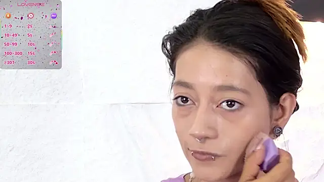 Snapshot of zorravioletta1 chatting on October 27, 12:20 pm zorravioletta1 online show from October 27, 12:20 pm