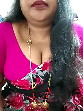 Snapshot of Swapna_143 chatting on April 9, 2:11 am Swapna 143 online show from April 9, 2:11 am