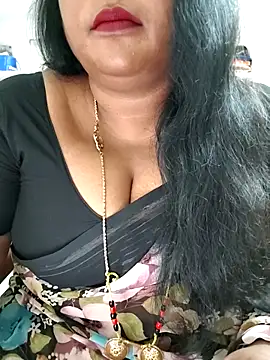 Snapshot of Swapna_143 chatting on April 21, 2:51 am Swapna 143 online show from April 21, 2:51 am