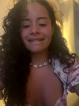 Snapshot of Marie_Rose chatting on October 12, 9:14 pm Marie Rose online show from October 12, 9:14 pm