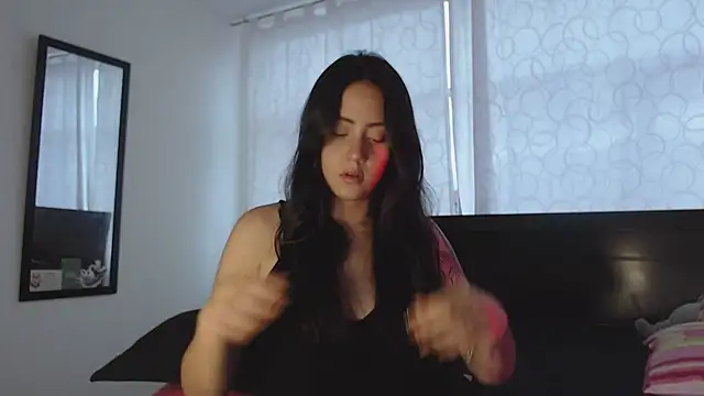 rebecca collin online show from December 4, 10:30 pm