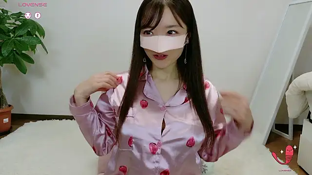 Snapshot of momochan88 chatting on February 20, 12:05 pm momochan88 online show from February 20, 12:05 pm