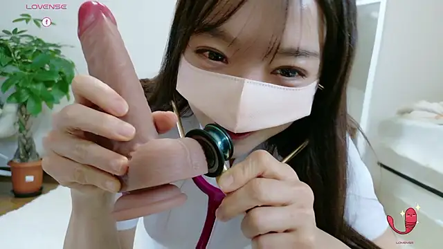 Snapshot of momochan88 chatting on March 19, 12:09 pm momochan88 online show from March 19, 12:09 pm