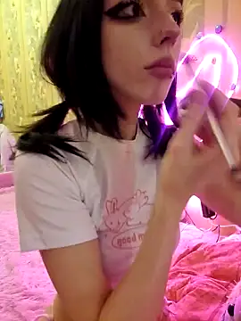 Snapshot of _Alice_0-0 chatting on December 6, 7:45 pm Alice 0-0 online show from December 6, 7:45 pm
