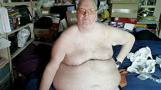 hadeszeuss2 online show from May 15, 3:41 pm
