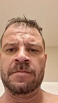 Snapshot of Davo84123 chatting on March 6, 5:42 pm Davo84123 online show from March 6, 5:42 pm