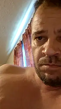 Snapshot of Davo84123 chatting on March 22, 3:26 pm Davo84123 online show from March 22, 3:26 pm