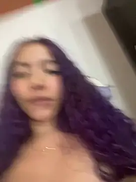 Snapshot of Dear_anne chatting on March 8, 11:41 pm Dear anne online show from March 8, 11:41 pm