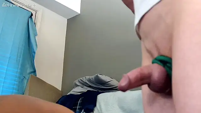 Snapshot of Dilldough405 chatting on January 7, 2:30 pm Dilldough405 online show from January 7, 2:30 pm