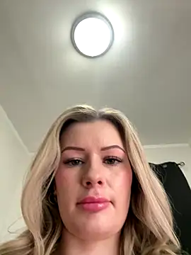 LoveShae  online show from January 7, 6:21 pm