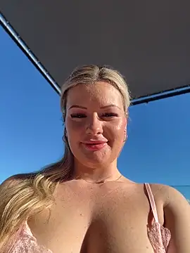 LoveShae  online show from May 13, 5:54 pm