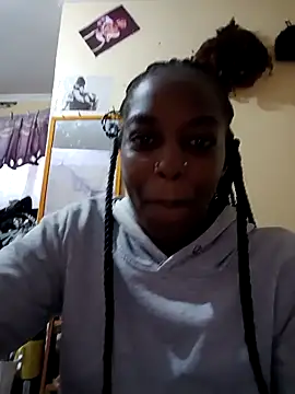 Snapshot of pretty-eyes23 chatting on February 6, 5:35 am pretty-eyes23 online show from February 6, 5:35 am
