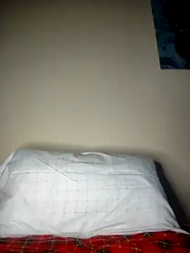 pretty-eyes23 online show from December 17, 4:46 pm