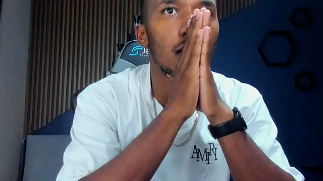 Snapshot of JamesParck chatting on January 22, 9:43 pm JamesParck online show from January 22, 9:43 pm