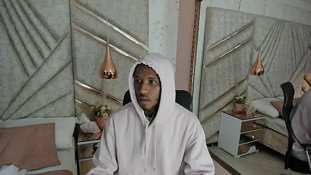 Snapshot of JamesParck chatting on February 5, 12:17 pm JamesParck online show from February 5, 12:17 pm