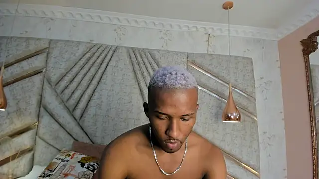 Snapshot of JamesParck chatting on February 9, 3:12 pm JamesParck online show from February 9, 3:12 pm