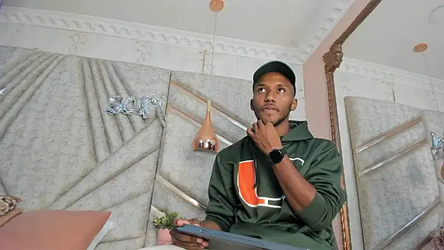 Snapshot of JamesParck chatting on February 19, 6:21 pm JamesParck online show from February 19, 6:21 pm