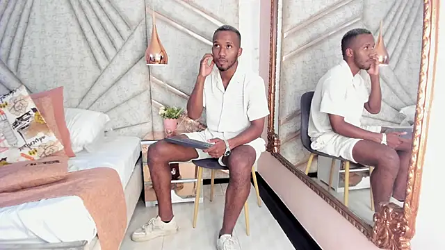 Snapshot of JamesParck chatting on March 14, 6:07 pm JamesParck online show from March 14, 6:07 pm