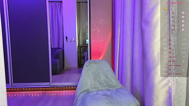 excited-kristi online show from February 17, 4:42 am