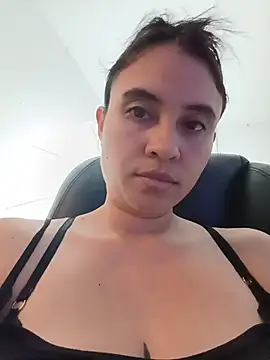 keelly richaardson1 online show from November 21, 9:13 pm