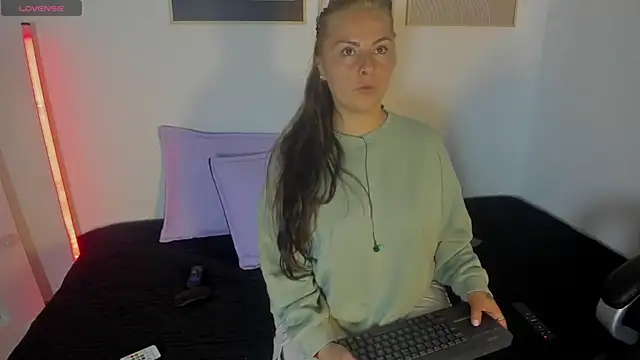 Snapshot of brandy_sweet_ chatting on October 15, 2:28 pm brandy sweet online show from October 15, 2:28 pm