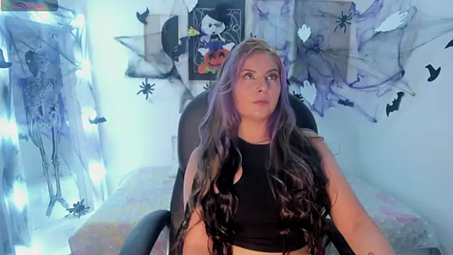 Snapshot of brandy_sweet_ chatting on October 31, 1:34 pm brandy sweet online show from October 31, 1:34 pm