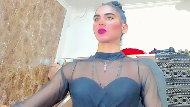 Snapshot of hannabigdirty chatting on March 8, 1:25 am hannabigdirty online show from March 8, 1:25 am