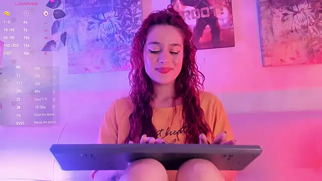 Ari Baker online show from December 3, 11:02 pm