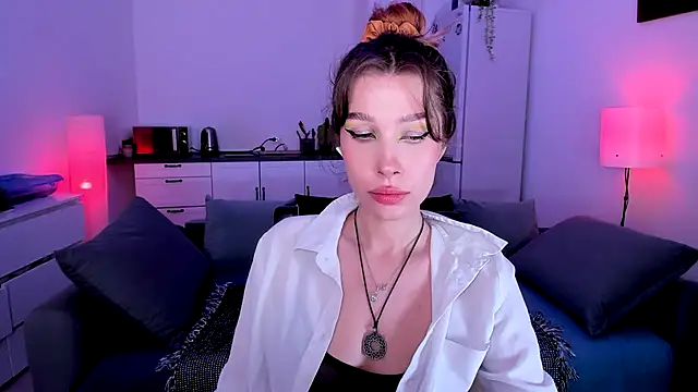 Snapshot of tenderdreams chatting on October 9, 9:13 pm tenderdreams online show from October 9, 9:13 pm