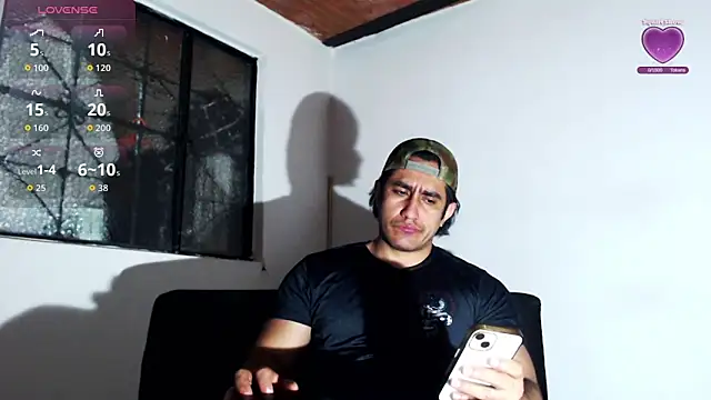Snapshot of willian_m777 chatting on May 22, 3:57 am willian m777 online show from May 22, 3:57 am