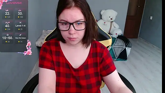 Emily Amorre online show from September 25, 1:09 am