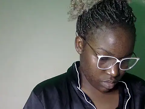 Snapshot of Sexy_racy_rebel_ chatting on December 16, 9:31 pm Sexy racy rebel online show from December 16, 9:31 pm