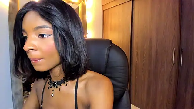 alikahouston4 online show from November 7, 6:35 am