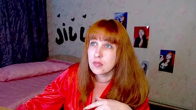 Snapshot of JillStevens chatting on February 12, 3:18 am JillStevens online show from February 12, 3:18 am