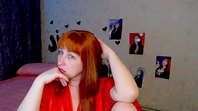 Snapshot of JillStevens chatting on March 8, 12:00 am JillStevens online show from March 8, 12:00 am