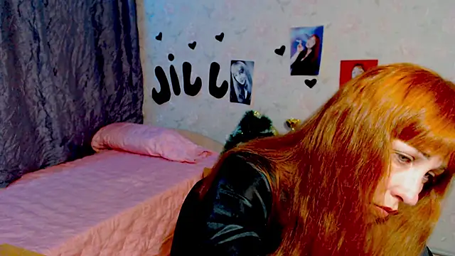 Snapshot of JillStevens chatting on March 10, 4:28 am JillStevens online show from March 10, 4:28 am