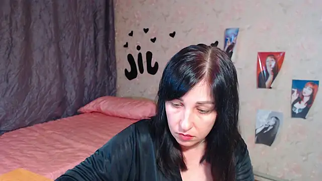 Snapshot of JillStevens chatting on September 12, 7:03 pm JillStevens online show from September 12, 7:03 pm