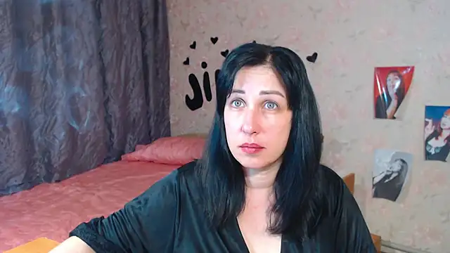 Snapshot of JillStevens chatting on October 2, 7:10 pm JillStevens online show from October 2, 7:10 pm