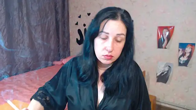 JillStevens online show from November 14, 6:23 am