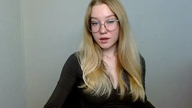 cindi hot online show from November 14, 10:25 am