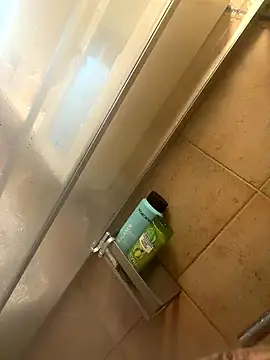 1ninefellababy online show from January 8, 1:02 pm