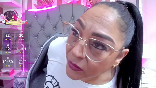 Gina Myers online show from November 9, 12:36 pm