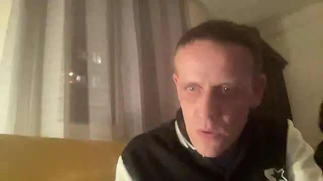 Snapshot of mrphatcat01 chatting on February 3, 8:13 pm mrphatcat01 online show from February 3, 8:13 pm
