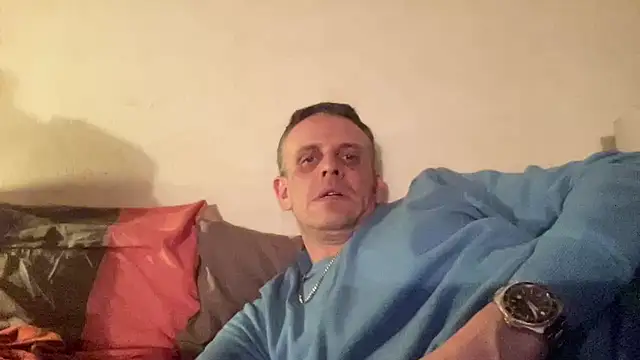 Snapshot of mrphatcat01 chatting on February 5, 11:06 pm mrphatcat01 online show from February 5, 11:06 pm