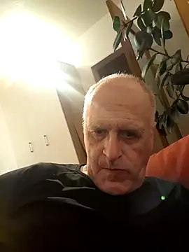 Milkasahne64 online show from October 29, 5:58 pm