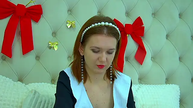 LessySmith online show from December 8, 12:52 pm
