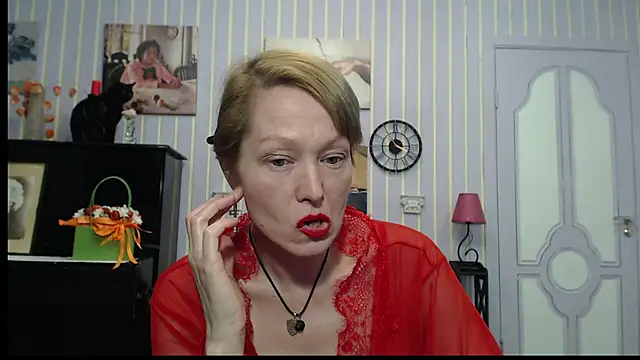 Snapshot of Marquise555 chatting on March 13, 5:08 pm Marquise555 online show from March 13, 5:08 pm