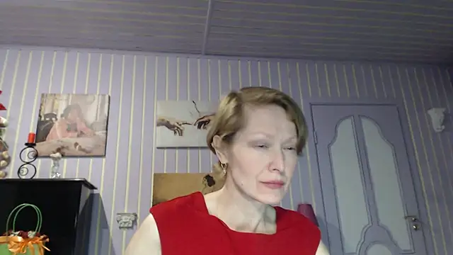 Snapshot of Marquise555 chatting on April 28, 5:18 pm Marquise555 online show from April 28, 5:18 pm