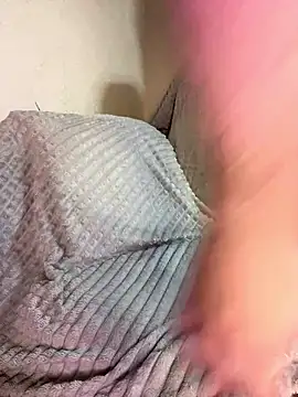 Deckard Webb1  online show from January 16, 11:03 am